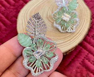 ต่างหูสุดโปรดคุณภาพระดับหรูดีไซน์หินโฆษณาสุดหรูเหมาะสำหรับงานเฉลิมฉลองงานแต่งงานต่างหูสวมใส่แบบโมเดิร์นสำหรับผู้หญิง - Product Image 4