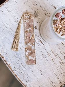 Marcapáginas Decorativos de Resina con Diseño Art Deco, Forma Redonda, Flores Secas de Cristal - Regalo de Diwali - Product Image 5