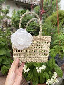 Vietnam fabricación al por mayor bolsas de las mujeres hechas a mano jacinto de agua tejido bolsa de artesanía - Product Image 3