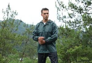 Chaquetas de lluvia personalizadas OEM, chaqueta de senderismo impermeable con capucha, abrigo informal para exteriores, ropa para hombre, chaquetas cortavientos de otoño para hombre - Product Image 2