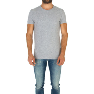 T-shirt décontracté pour homme, conçu pour un mouvement confortable, avec une forme épurée et un style moderne et relaxant. - Product Image 5