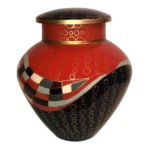 Urne commémorative en frêne gravée à la main en or poli Urne souvenir en métal au design art déco - Product Image 1