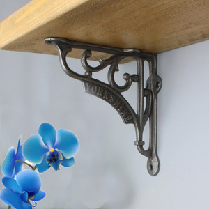 Soportes de estante de Covent Garden de hierro fundido Vintage elegancia atemporal con soporte triangular resistente tratamiento de superficie chapada - Product Image 3