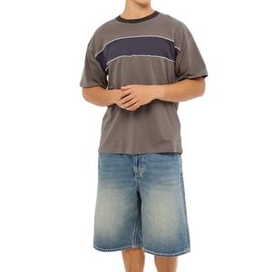 Camiseta Personalizable con Logotipo Serigrafiado en el Panel Frontal, Corte Regular, Ecológica, 300 g/m², de Alta Calidad y Corte Cuadrado - Product Image 2