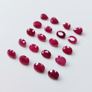 Chất Lượng Tốt 100% Tự Nhiên Của <span class=keywords><strong>Ruby</strong></span> Từ Burma 6x8 Mm Hình Bầu Dục Lê Hình Dạng Màu Đỏ Sâu Nước Nóng Lỏng Đá Quý Để Làm Đồ Trang Sức - Product Image 5