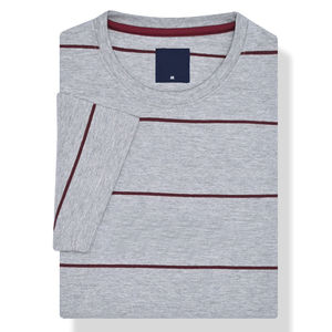 Camiseta de algodón OEM de alta calidad 100% estilo informal de algodón con diseño de patrón de letras Impresión digital personalizable - Product Image 4