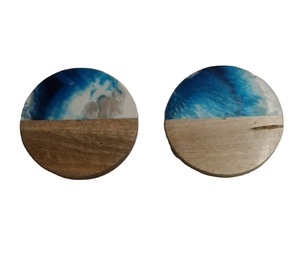Nuevo Diseño Moderno, Juego de 4 Posavasos de Resina y Madera con Soporte - Product Image 1