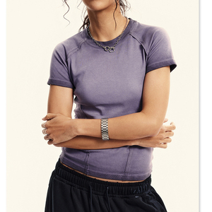 El más vendido de moda 205gsm 100% algodón impreso Oem logo suelto liso en blanco niñas mujeres de longitud corta Mujer Top camiseta - Product Image 3