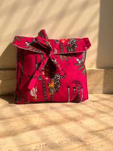 Pijama de traje de noche de algodón rosa para mujer con cuello en V con hermoso estampado de animales transpirable estilo suave y sexy - Product Image 5