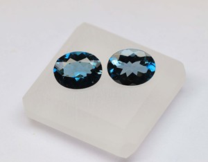 แท้ลอนดอนสีฟ้าบุษราคัมคู่สีลึกสีน้ำเงินโทแพซอัญมณีทรงรีขนาด9x7mm - Product Image 4