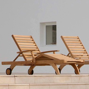 Chaise longue moderne de luxe en teck massif Chaise longue pour piscine extérieure pour hôtels Villas Parcs Plages Chaises longues en bois - Product Image 6