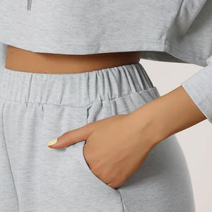 Sudaderas con capucha para mujer, conjuntos de Chándales, producto de la mejor calidad en color gris, chándales cortos de gimnasio para mujer de talla grande - Product Image 4