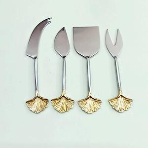 La nueva colección llega el juego de esparcidores de queso con mango de hoja de diseño de concha dorada de latón Juego de esparcidores de queso plateado - Product Image 3