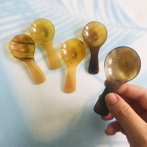 CUILLÈRE naturelle en corne de buffle réutilisable 8.5x3.5 cm Vaisselle Ustensile de cuisine écologique servant l'artisanat fabriqué par VITRAPRO - Product Image 5