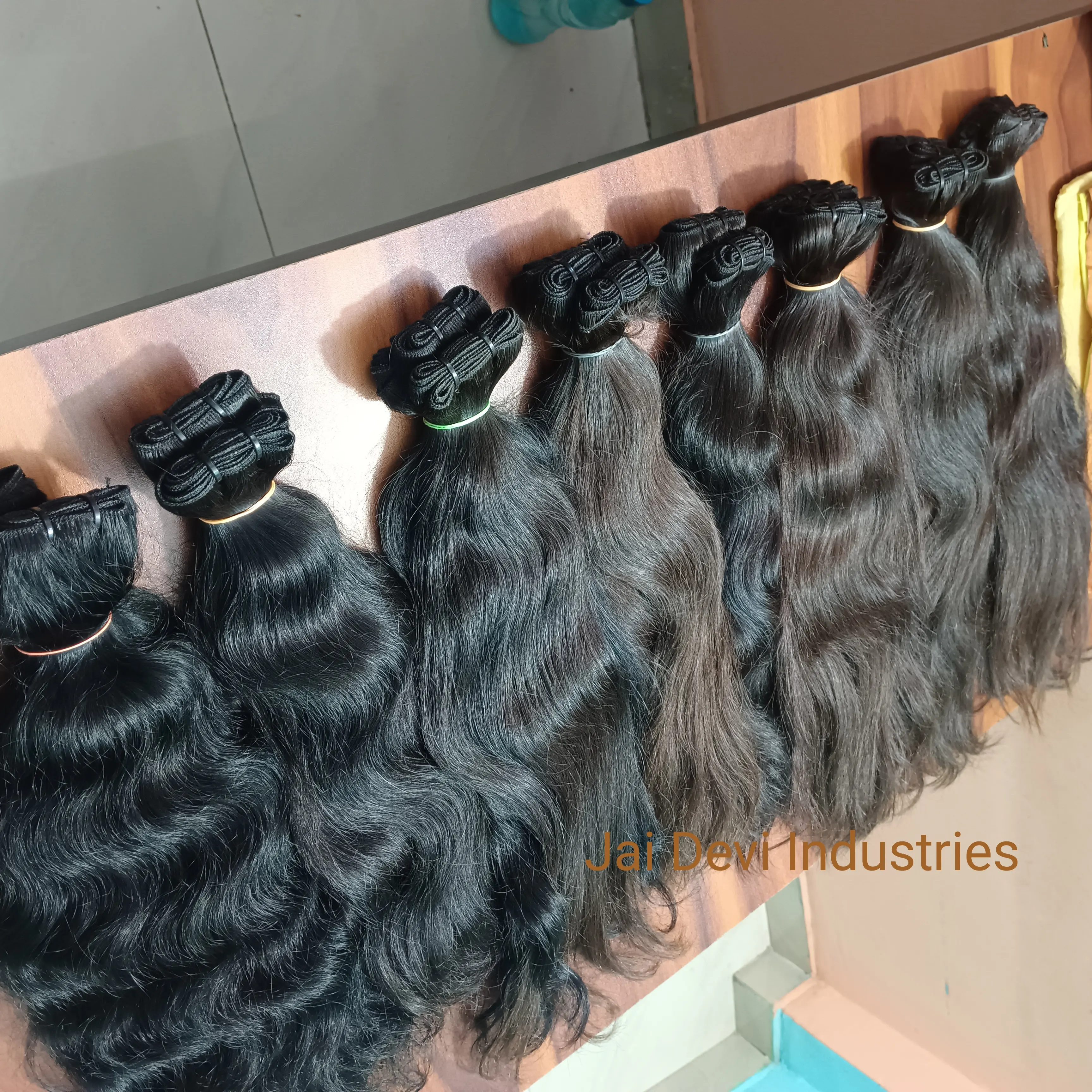 Extensions de cheveux humains vierges indiens personnalisés Machine à cheveux double trame supérieure de qualité supérieure I-tip toutes les couleurs légères et lumineuses