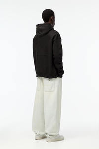 Sweats à capuche surdimensionnés noirs pull en polaire lourd 480GSM Streetwear avec logo personnalisé brodé poche kangourou unisexe - Product Image 3