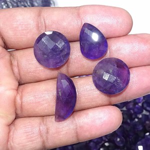 AAA + Cabochon d'améthyste naturelle de haute qualité de forme mixte et pierre précieuse de quartz de taille pour la fabrication de bijoux - Product Image 5