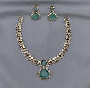 Conjunto de collar con acabado mate de CZ de alta calidad para niñas, joyería de lujo para mujeres con pendientes, conjunto de collar simple y único, ropa de fiesta - Product Image 4