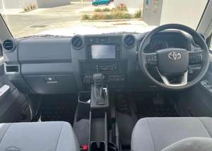 Toyota Land Cruiser GXL Double Cab (Série 79) d'occasion 2025, 4 portes, 100% en parfait état de marche - Product Image 3