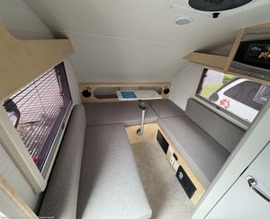 Remolques de viaje todoterreno estándar australiano Caravana híbrida RV con suspensión independiente para acampar al aire libre - Product Image 5