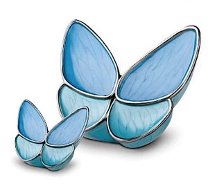 โกศบรรจุอัฐิสำหรับผู้ใหญ่ งานฝีมือสไตล์อเมริกัน ลายผีเสื้อสีทอง ทำจากโลหะทนทาน ผลิตในอินเดีย อุปกรณ์งานศพ - Product Image 4