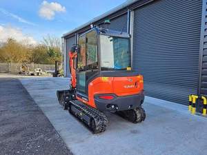 Miniexcavadora Kubota KX030-4, Modelo Komatsu 2022, Proveedor Directo a Precio Accesible, Lista para Enviar, Componentes Principales en Stock - Product Image 3