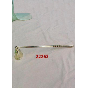 Abatidor de velas de latón hecho a mano con mango largo - Product Image 1