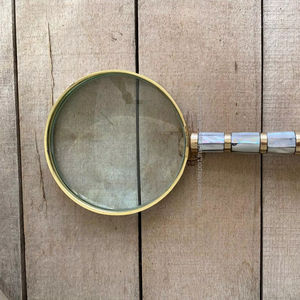 Meridian Nautique Laiton Massif Nacre 10X Loupe une loupe à main conçue pour la lecture et l'examen BY FWE - Product Image 1