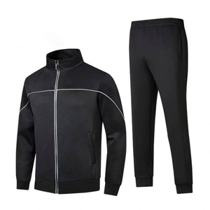 Chándal de entrenamiento de invierno OEM, cómodo conjunto informal de algodón y poliéster, cremallera completa, logotipo impreso de secado rápido, opciones de talla grande - Product Image 1
