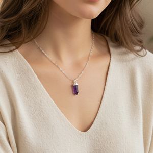 Collar de Plata de Ley 925 con Colgante de Amatista Pequeño en Forma de Bala, Chapado Electrolítico, Moderno para Bodas y Fiestas - Product Image 5