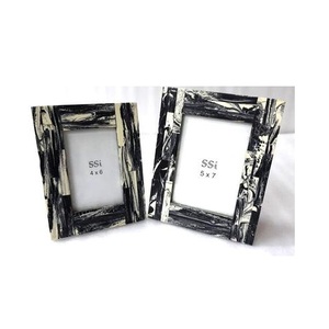 กรอบรูปเรซิ่น สีดำ งานแฮนด์เมด สินค้าขายดี ของตกแต่งโต๊ะ ของขวัญวันเกิดเด็ก กรอบรูปงานปาร์ตี้ สินค้าขายดี - Product Image 1