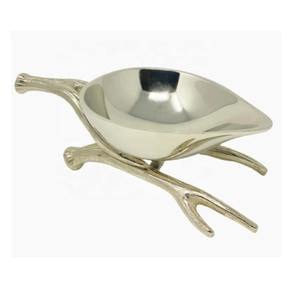 Elegante cuenco de aluminio dorado para aperitivos con mango floral, cuenco decorativo para frutos secos, elegante centro de mesa para fiestas, bodas - Product Image 6