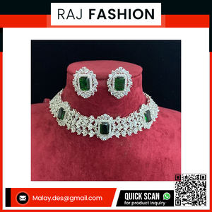 Top Quality Indian Wear Womens Bridal <b>Kundan</b> Jewellery Set at Lowest Price - Product Image 2