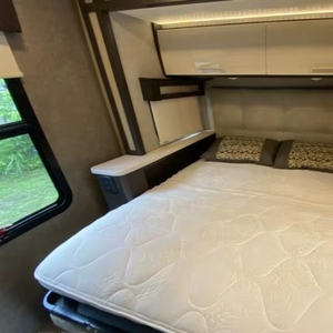 PROVEEDOR DE Autocaravana Usada T h o r Motor Coach <span class=keywords><strong>Com</strong></span> pass 24TF Clase B+ del año 2018 - Product Image 6