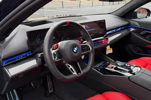 BMW M5 2025 Usado Confiable, 717 HP, Híbrido, Motor V8 Turboalimentado - Product Image 2