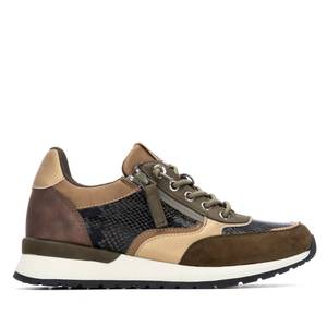 Sneakers alla Moda XTI per Donna - Silhouette Trendy - Disponibili in Diversi Colori - Product Image 1