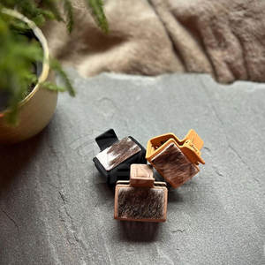 Clips en cuir de vachette de dernière conception fabriqués par des professionnels Clips en cuir de vachette légers - Product Image 5