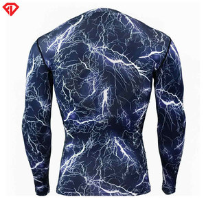 Camisa de compresión para hombre de precio barato, ropa deportiva personalizada para exteriores, camisa de compresión de entrenamiento de manga larga transpirable ligera - Product Image 3