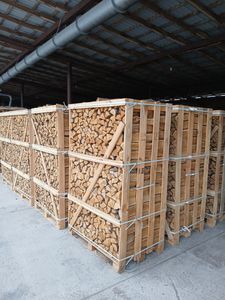 ฟืนไม้บีชสำหรับขาย ตัดและผ่าไว้แล้ว พร้อมใช้ทันทีในเตาและเตาผิง - Product Image 6