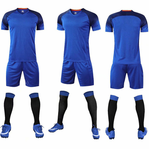 Maillot de football vierge et shorts uniformes d'équipe de football costume d'entraînement pour enfants adultes vêtements de sport à manches courtes uniformes personnalisés - Product Image 4