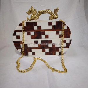 Sacs de soirée en résine faits à la main pour femmes embrayages de fête à la mode avec poignée Dragon de l'Inde motif de sac à main en gros - Product Image 1