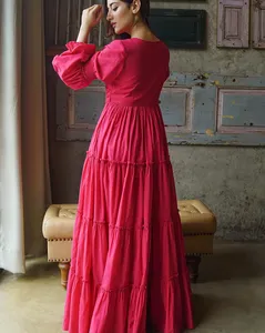 Vestido largo de rayón de verano para mujer con cuello en V, Resort de manga larga de diseñador y ropa para ocasiones especiales Vestido con volantes de diseñador para mujer - Product Image 3