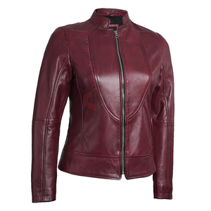 Veste en cuir élégante pour femmes, nouveau design pour l'hiver, veste universitaire confortable et avec logo personnalisé, au prix de gros - Product Image 2