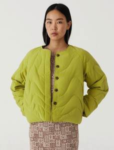 Las últimas chaquetas de mujer hechas a medida OEM, chaquetas acolchadas gruesas de invierno cálidas, chaquetas ligeras de alta calidad al por mayor - Product Image 5