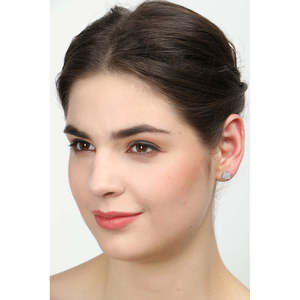 Boucles d'oreilles clous en forme de diamant floral pour femmes et filles en or rose - Product Image 6