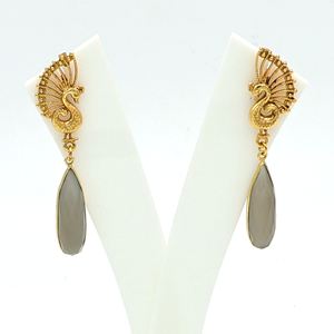 Boucles d'oreilles paon en laiton plaqué or 18 carats fabriquées à la main | Déclaration de mariage pour femmes à la mode | Jaipur Fabricant Exportateur - Product Image 4