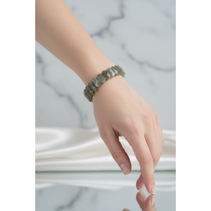 Bracelet en pierre naturelle de labradorite à coupe large - Product Image 5