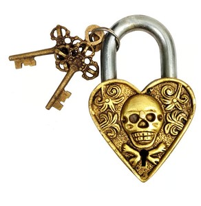 Candado de latón Diseño de corazón pirata Acabado dorado Estilo vintage Cerradura decorativa Regalo coleccionable único para decoración del hogar Uso de seguridad - Product Image 6