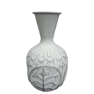 Vase décoratif à fleurs en métal Design unique Pot à patine grise pour décoration de table Fait à la main en vrac - Product Image 5