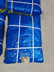 Tissu en maille de bâche en polyéthylène de qualité supérieure, résistant, imperméable et stabilisé aux UV, utilisé à usages multiples - Product Image 6